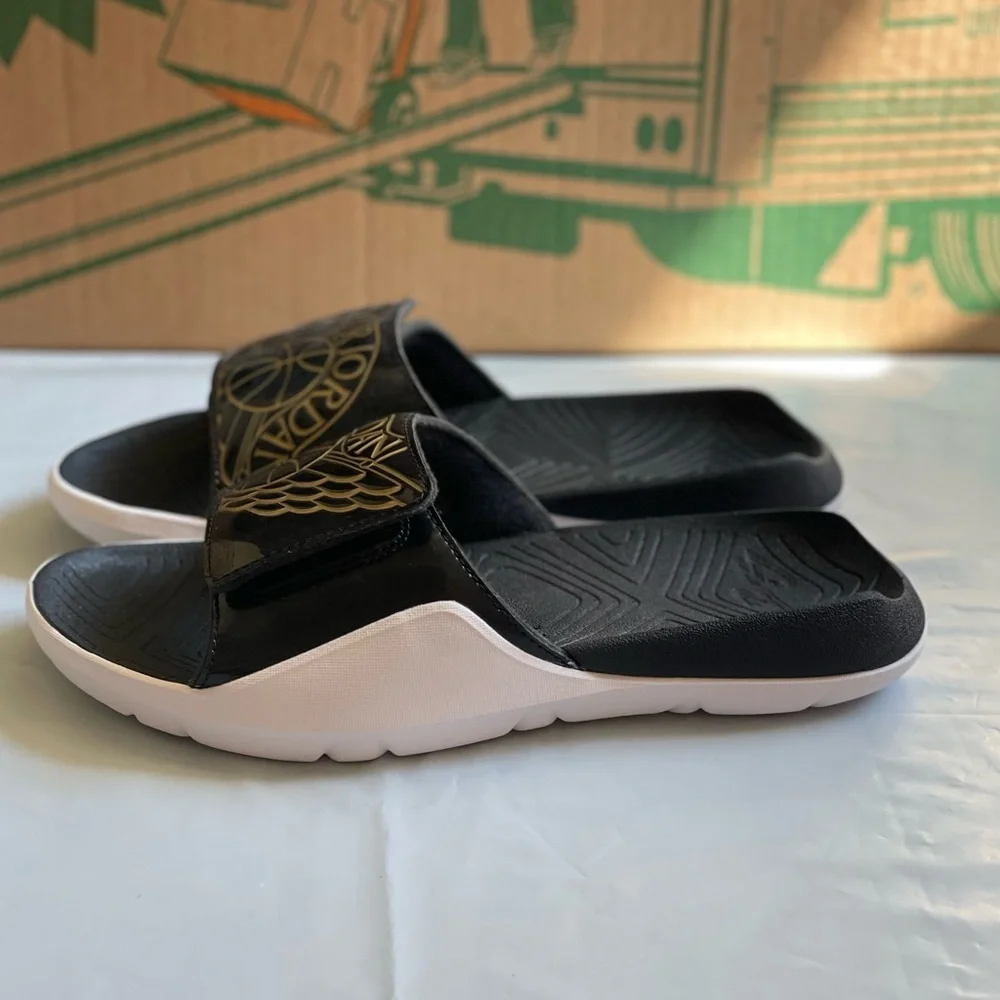Jordan hydro 7 new in original box
